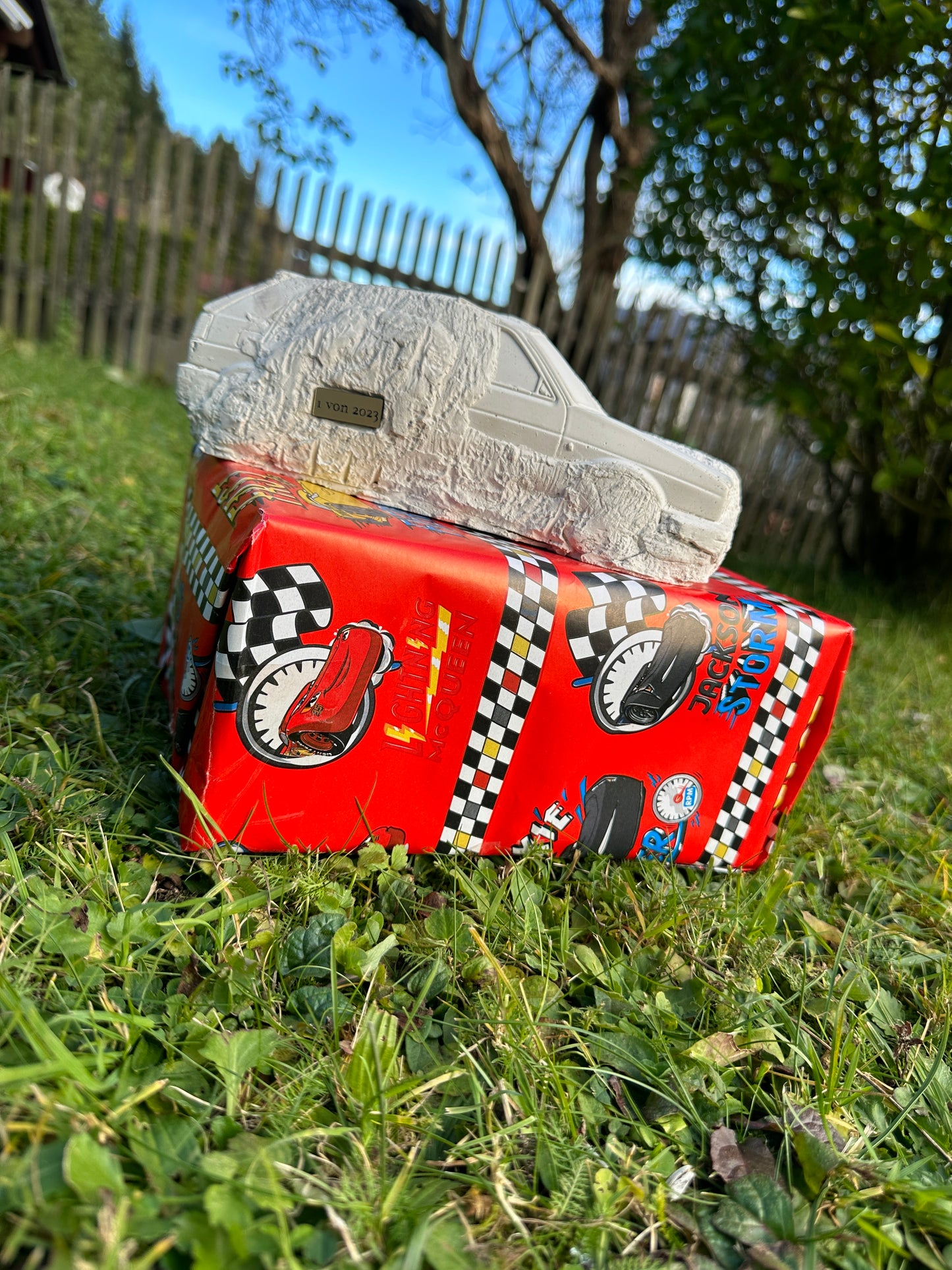 Vollgas-Schenken: Lightning McQueen Verpackung für den ultimativen Überraschungseffekt!